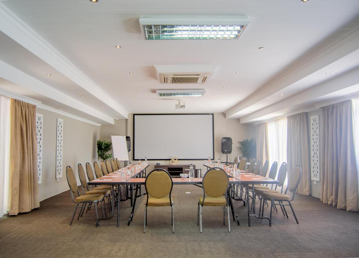 Ruslamere Hotel And Conference Centre Дурбанвиль Экстерьер фото